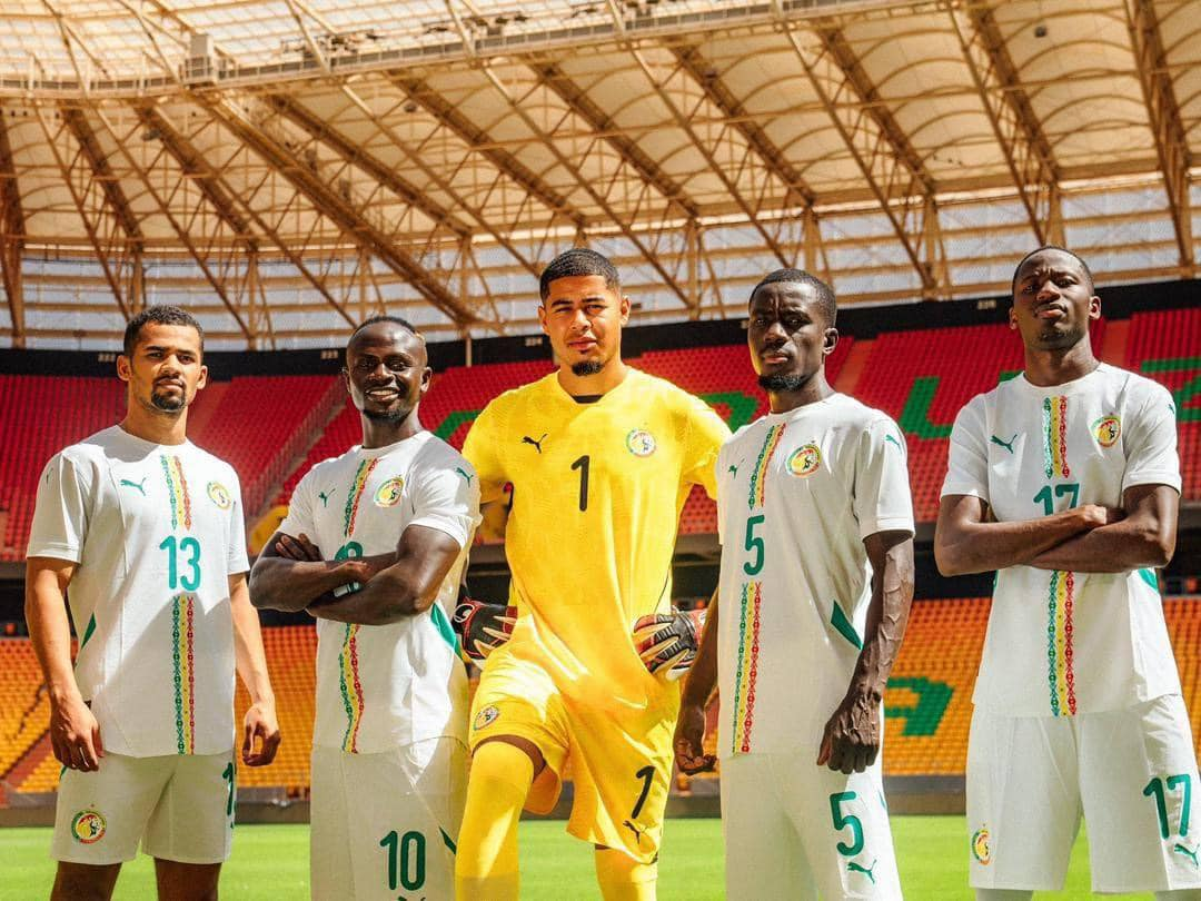 La fédération sénégalaise de football a présenté ce mercredi les nouveaux maillots des Lions,